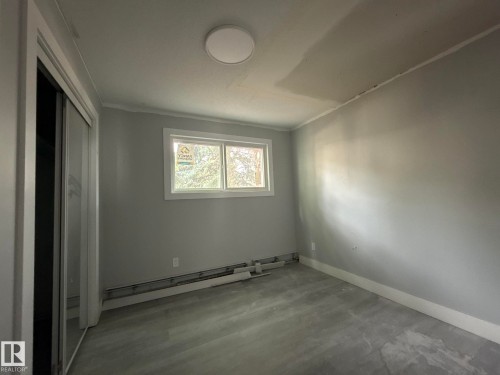 8732 101 Avenue Nw, Edmonton, AB - Indoor Photo Showing Other Room