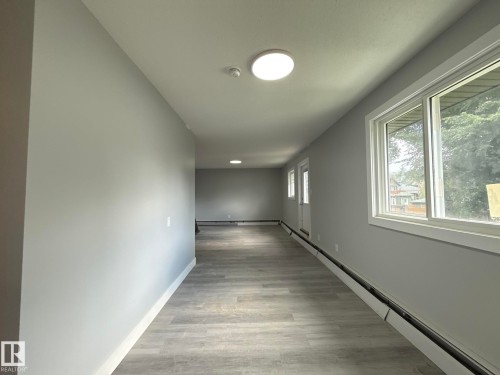 8732 101 Avenue Nw, Edmonton, AB - Indoor Photo Showing Other Room