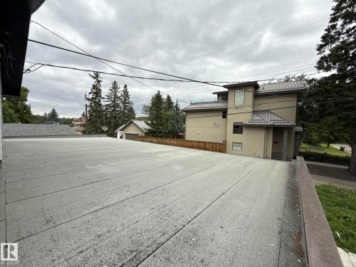 8732 101 Avenue Nw, Edmonton, AB - Outdoor