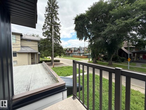 8732 101 Avenue Nw, Edmonton, AB - Outdoor