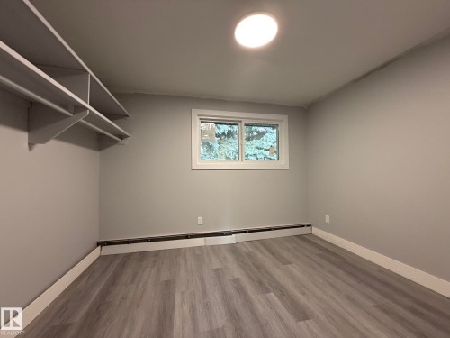 8732 101 Avenue Nw, Edmonton, AB - Indoor