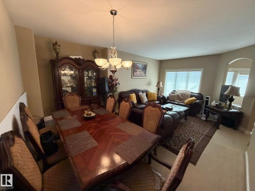551 Stewart Crescent Sw, Edmonton, AB - Indoor Photo Showing Dining Room