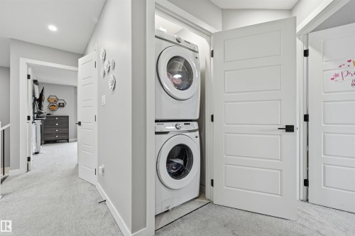 3 Penn Place, Spruce Grove, AB - Indoor Photo Showing Laundry Room