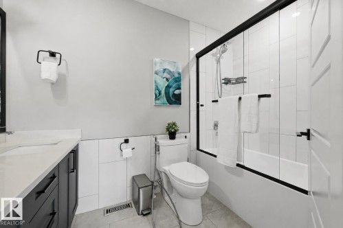 3 Penn Place, Spruce Grove, AB - Indoor Photo Showing Bathroom