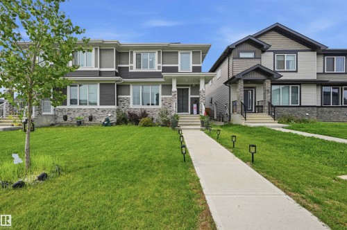 3 Penn Place, Spruce Grove, AB - Outdoor With Facade