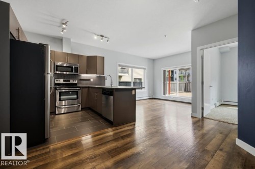 #105 10611 117 St Nw, Edmonton, AB - Indoor Photo Showing Kitchen