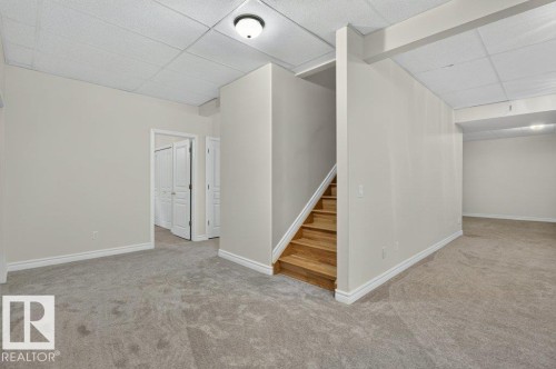 925 Burrows Crescent Nw, Edmonton, AB - Indoor Photo Showing Other Room