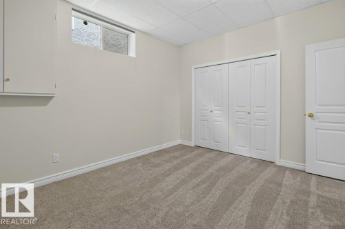 925 Burrows Crescent Nw, Edmonton, AB - Indoor Photo Showing Other Room