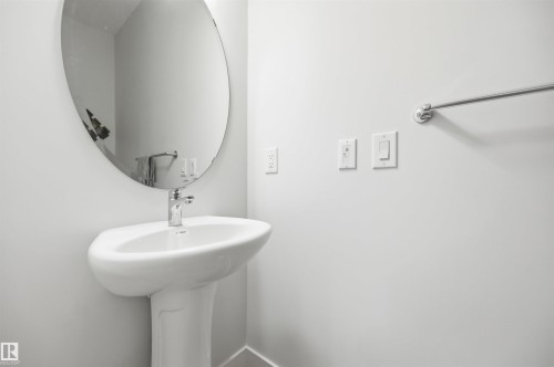185 Larch Crescent, Leduc, AB - Indoor Photo Showing Bathroom