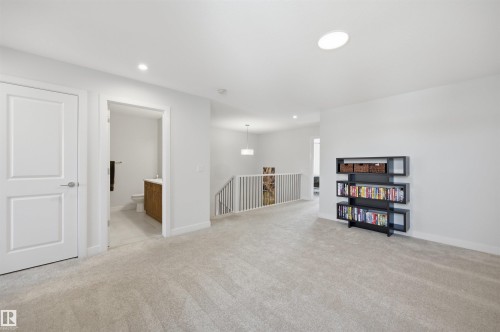 185 Larch Crescent, Leduc, AB - Indoor Photo Showing Other Room
