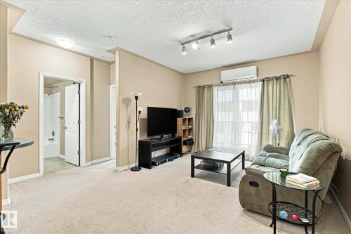 #403 10046 110 St Nw, Edmonton, AB - Indoor