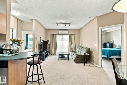 #403 10046 110 St Nw, Edmonton, AB - Indoor