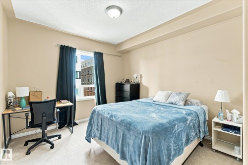 #403 10046 110 St Nw, Edmonton, AB - Indoor Photo Showing Bedroom