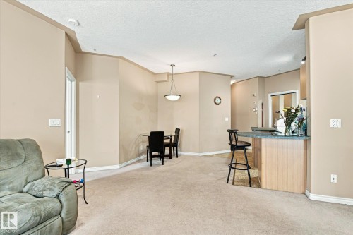 #403 10046 110 St Nw, Edmonton, AB - Indoor