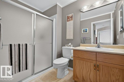 #411 8922 156 St Nw, Edmonton, AB - Indoor Photo Showing Bathroom