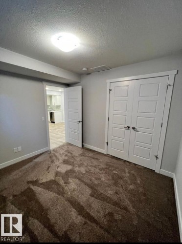 5316 Godson Point(E) Nw, Edmonton, AB - Indoor Photo Showing Other Room