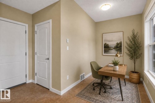 #8 655 Watt Bv Sw, Edmonton, AB - Indoor Photo Showing Office