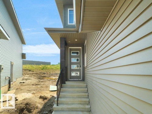 1433 Osprey Crest Nw, Edmonton, AB - Outdoor With Exterior