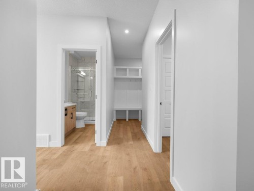 1433 Osprey Crest Nw, Edmonton, AB - Indoor Photo Showing Other Room