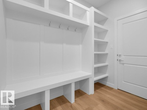1433 Osprey Crest Nw, Edmonton, AB - Indoor With Storage