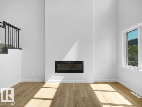 1433 Osprey Crest Nw, Edmonton, AB - Indoor Photo Showing Other Room