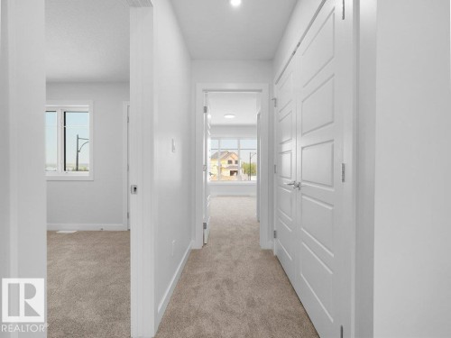 1433 Osprey Crest Nw, Edmonton, AB - Indoor Photo Showing Other Room