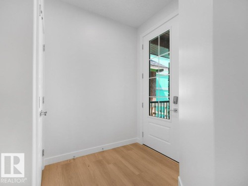 1423 Osprey Crest Nw, Edmonton, AB - Indoor Photo Showing Other Room