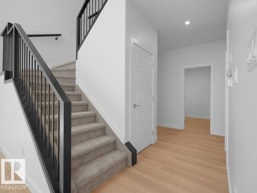 1423 Osprey Crest Nw, Edmonton, AB - Indoor Photo Showing Other Room