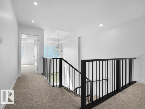 1423 Osprey Crest Nw, Edmonton, AB - Indoor Photo Showing Other Room