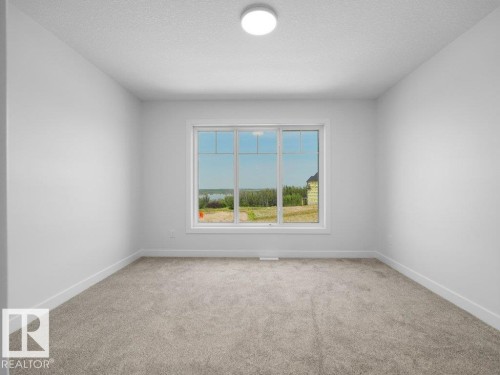 1423 Osprey Crest Nw, Edmonton, AB - Indoor Photo Showing Other Room