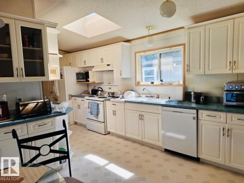 66 The Parkway Northwest, Edmonton, AB 