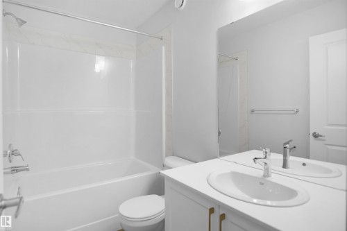 221 Falcon Crescent, Leduc, AB - Indoor Photo Showing Bathroom