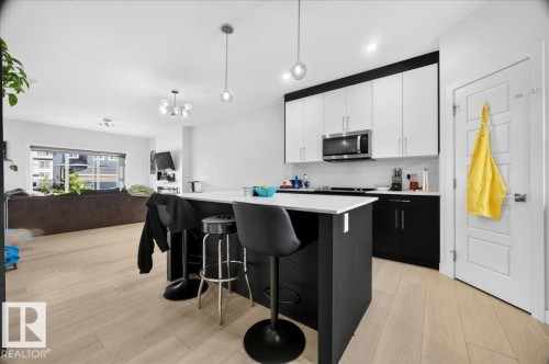 82 Wyatt Ridge, Fort Saskatchewan, AB - Indoor Photo Showing Kitchen With Upgraded Kitchen