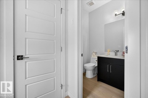 82 Wyatt Ridge, Fort Saskatchewan, AB - Indoor Photo Showing Bathroom