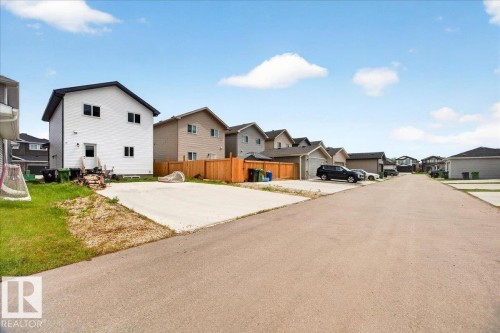 82 Wyatt Ridge, Fort Saskatchewan, AB - Outdoor
