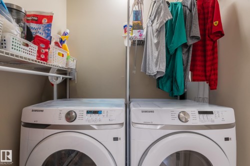 1747 Hammond Crescent Nw, Edmonton, AB - Indoor Photo Showing Laundry Room