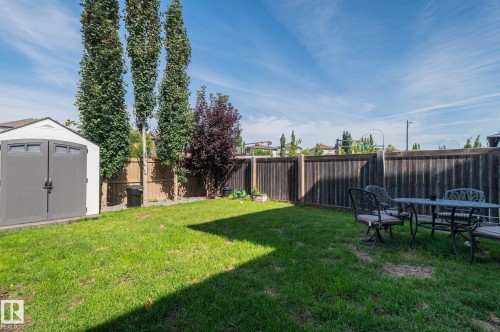 1747 Hammond Crescent Nw, Edmonton, AB - Outdoor With Backyard