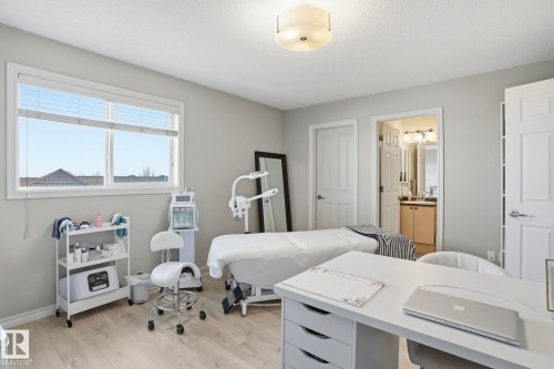 #52 13825 155 Av Nw, Edmonton, AB - Indoor