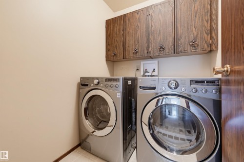 10912 34A Avenue Nw, Edmonton, AB - Indoor Photo Showing Laundry Room
