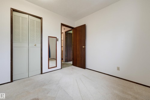10912 34A Avenue Nw, Edmonton, AB - Indoor Photo Showing Other Room