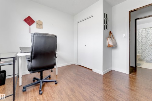 1320 69 Street Nw, Edmonton, AB - Indoor Photo Showing Office