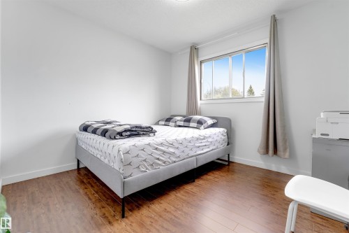 1320 69 Street Nw, Edmonton, AB - Indoor Photo Showing Bedroom
