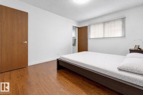 1320 69 Street Nw, Edmonton, AB - Indoor Photo Showing Bedroom