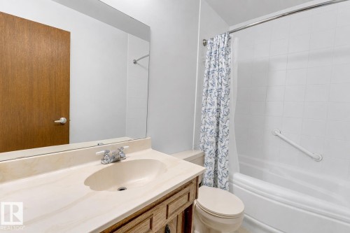 1320 69 Street Nw, Edmonton, AB - Indoor Photo Showing Bathroom