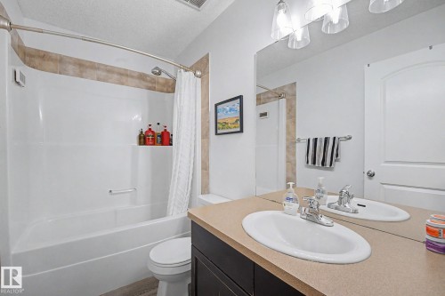 610 Mcdonough Link Link Nw, Edmonton, AB - Indoor Photo Showing Bathroom