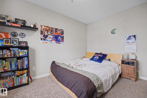 610 Mcdonough Link Link Nw, Edmonton, AB - Indoor Photo Showing Bedroom