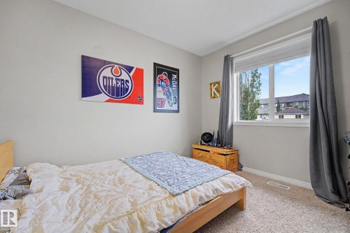 610 Mcdonough Link Link Nw, Edmonton, AB - Indoor Photo Showing Bedroom