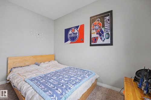 610 Mcdonough Link Link Nw, Edmonton, AB - Indoor Photo Showing Bedroom