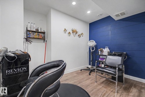 610 Mcdonough Link Link Nw, Edmonton, AB - Indoor