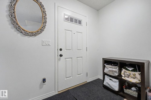 610 Mcdonough Link Link Nw, Edmonton, AB - Indoor Photo Showing Other Room